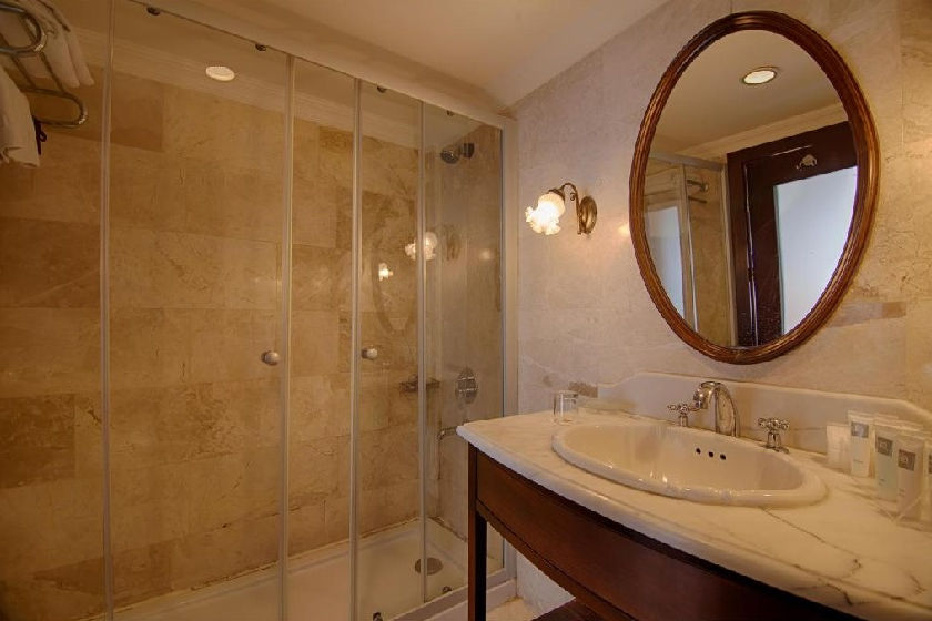 Anemon Galata Hotel Istanbul - Anemon Galata Hotel Istanbul - Junior Suite