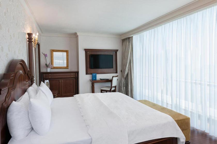 Elite World Istanbul Hotel - King Suite - Free Spa Access