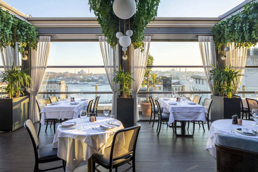 Hilton Istanbul Bosphorus Hotel - Restaurant