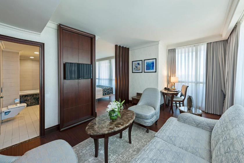 Elite World Istanbul Hotel - Corner Suite - Free Spa Access