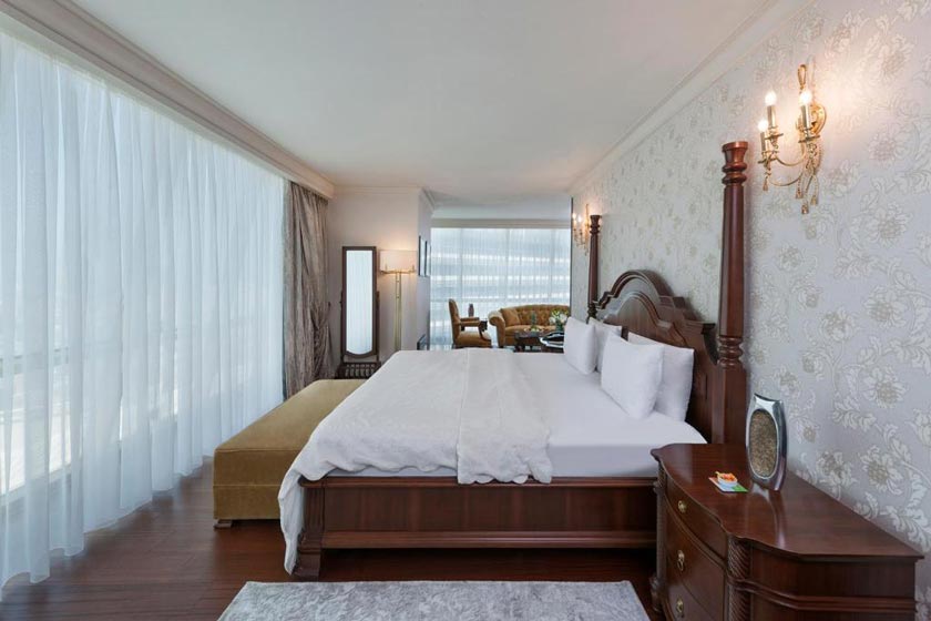 Elite World Istanbul Hotel - King Suite - Free Spa Access
