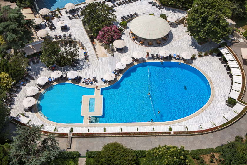 Hilton Istanbul Bosphorus Hotel - Pool