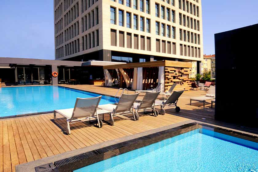 Le Meridien Etiler Hotel Istanbul - Pool