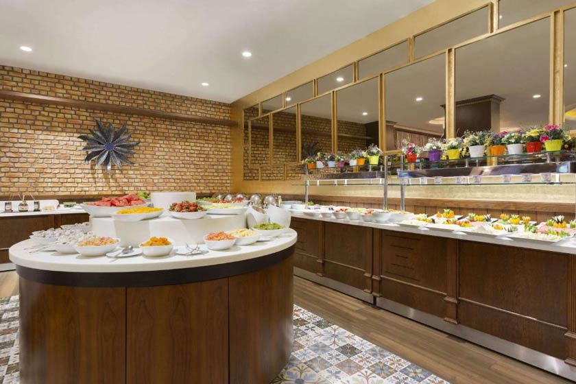 Ramada Plaza by Wyndham Atakoy Istanbul  - breakfast