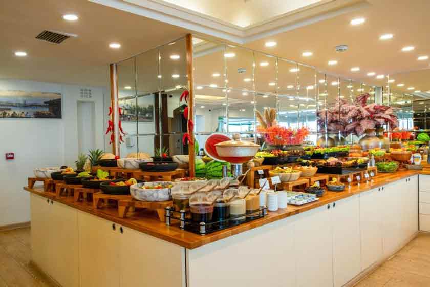 Marble Hotel - food and drink