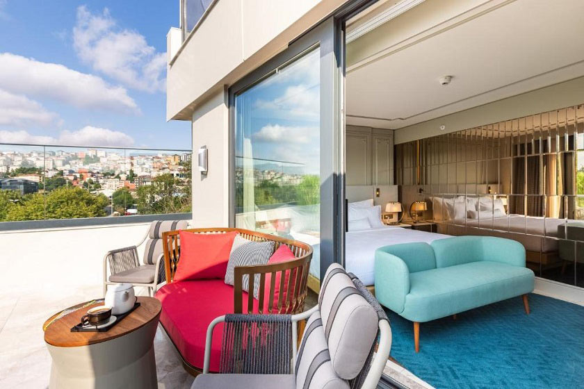 Stayso The House Hotel Istanbul - Junior Suite with Terrace and Bathtub
