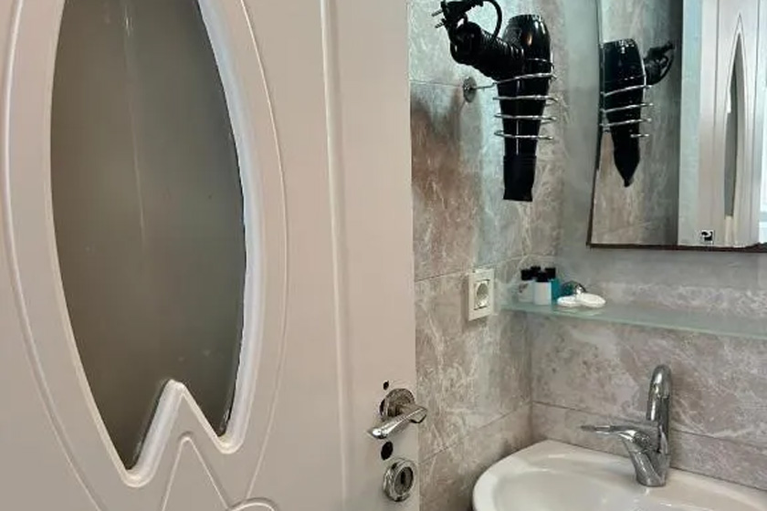 Rose Bouquets Hotel Istanbul - Deluxe Double Room with Balcony and Sea View