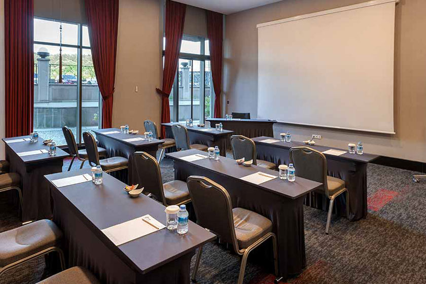Limak Eurasia Luxury Hotel Istanbul - conference room