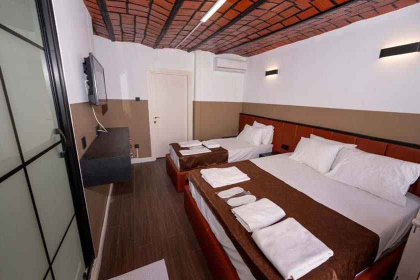 Miss suite istanbul - Deluxe triple Room