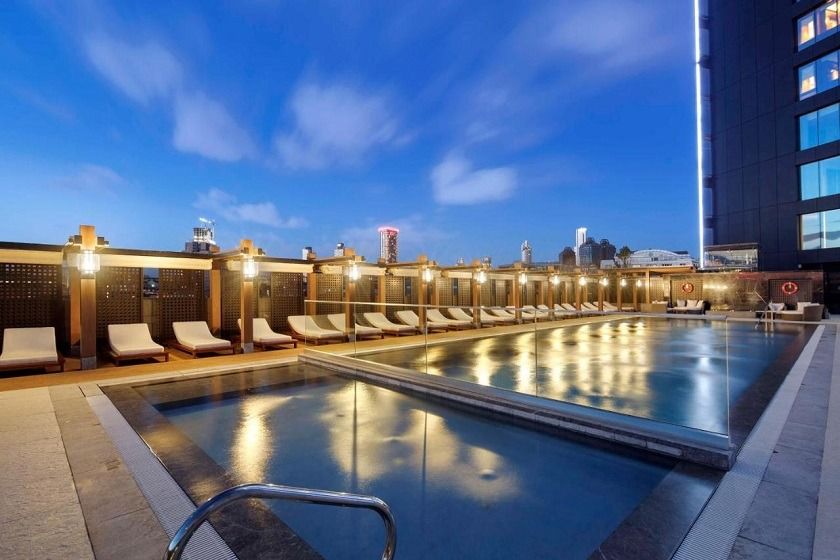 Hilton Istanbul Bomonti Istanbul - Pool